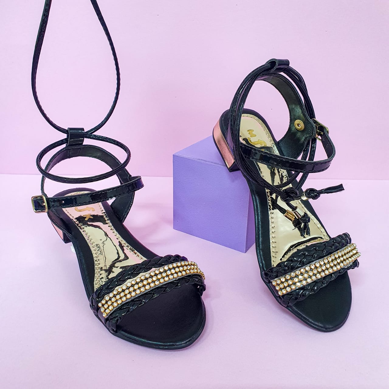 Sandália Preta c/ Amarração Feminina Infantil - Mundo F Kids