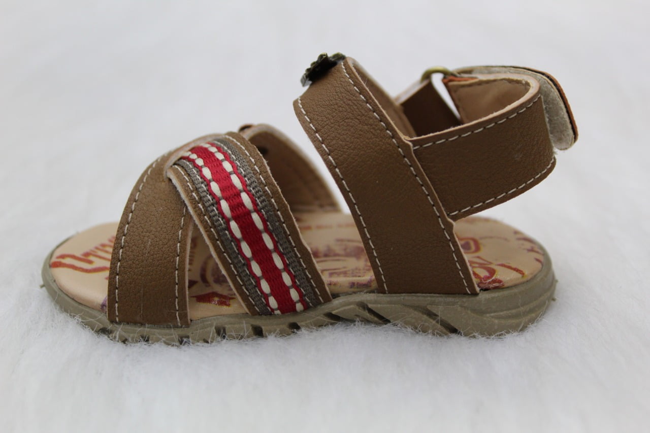 Sandália Menino Marrom c/ Detalhe Vermelho - Mundo F Kids