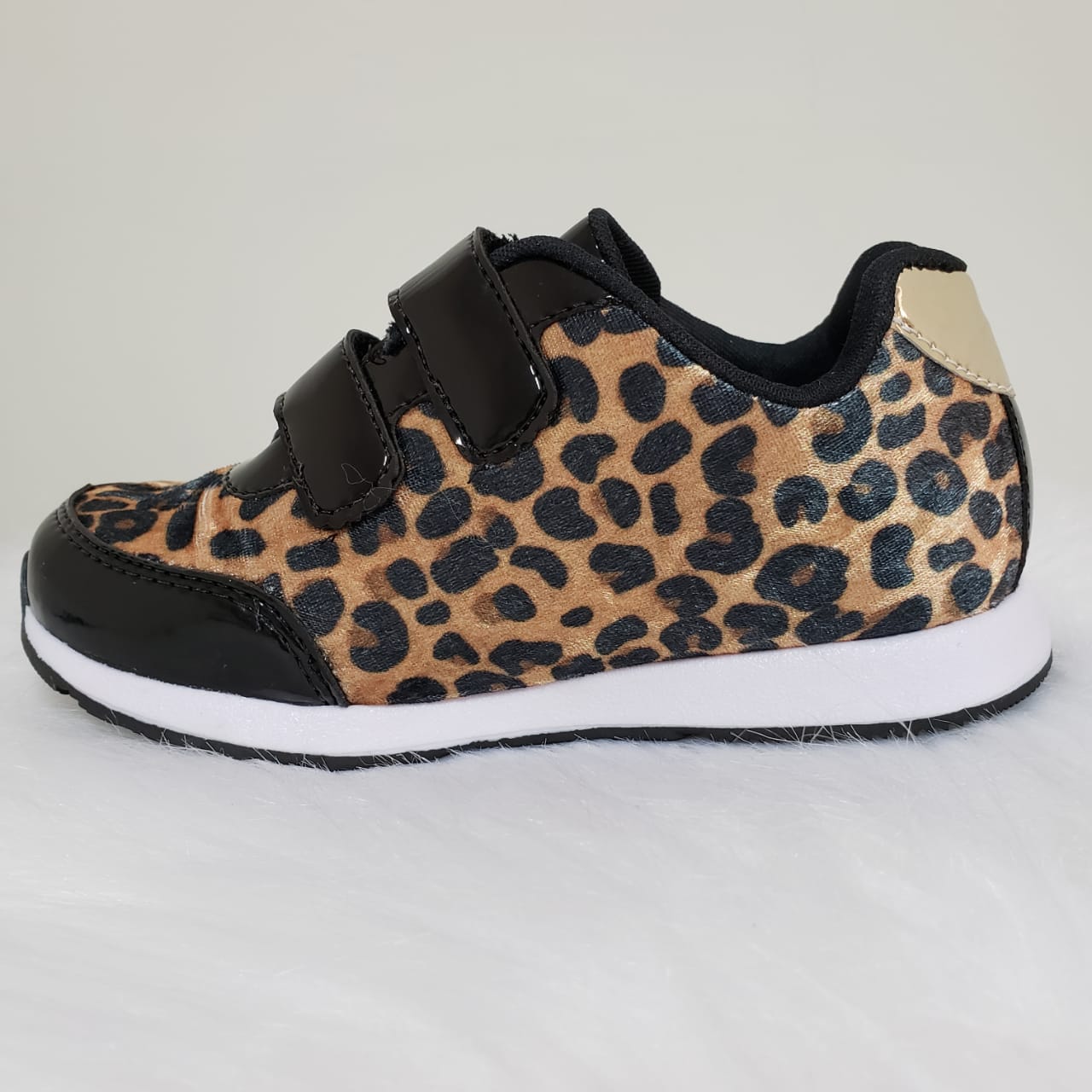 tenis infantil onça